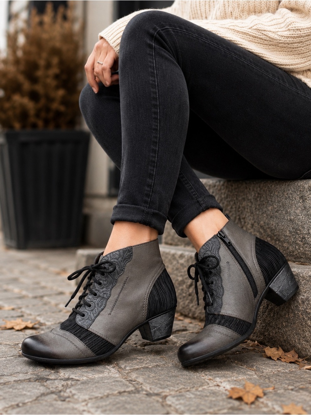 Remonte Cheyenne Leather Ankle Boots Gray Black Lace Up Side Zip Comfort Heel 39